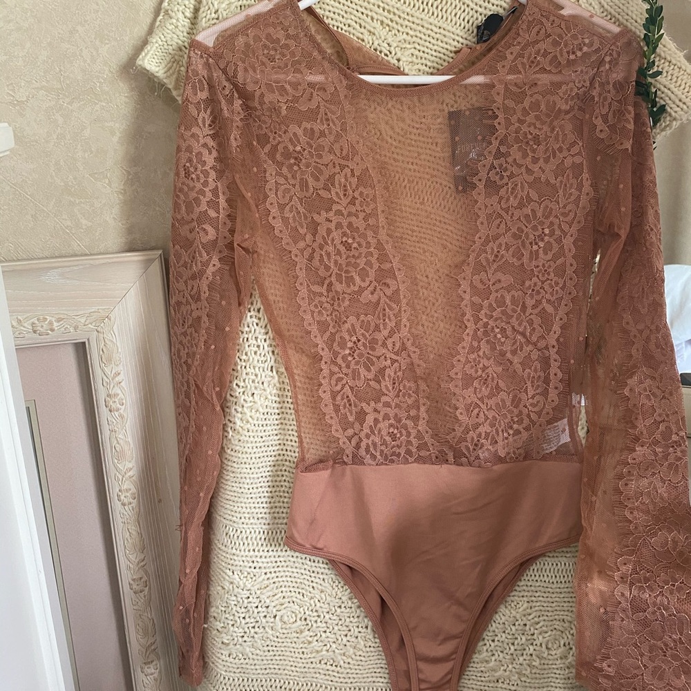 Forever 21 mauve lace body suit